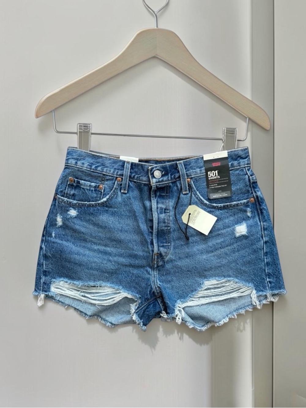 Levi’s 501 Original Shorts in Oxnard Audio